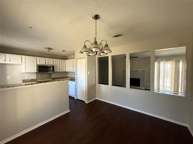 Building Photo - 375 Ancestry Ln