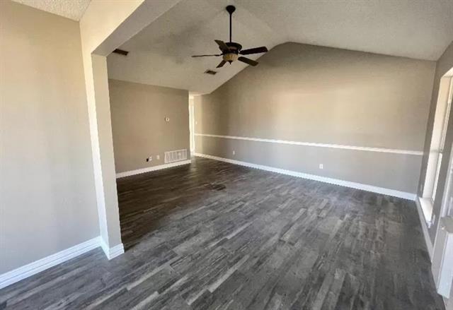Building Photo - 209 Apache Trail