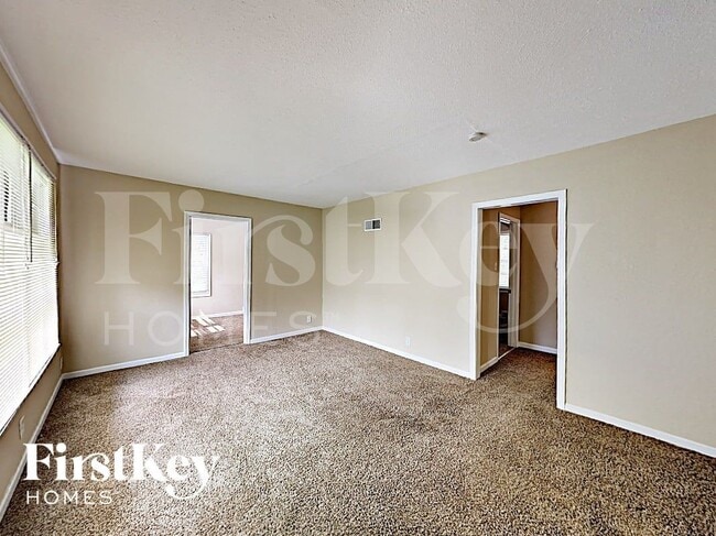 Building Photo - 815 St Jean St