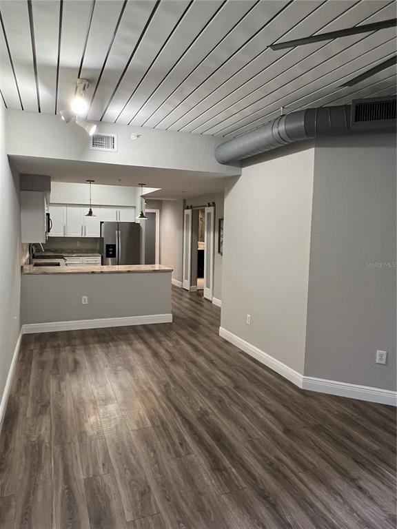 Building Photo - 2411 W Horatio St