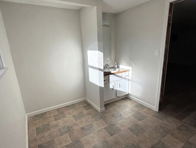 Foto del edificio - 2901-2903 Tepee Ave