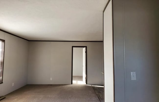 Foto del edificio - 6619 N Hampshire Dr