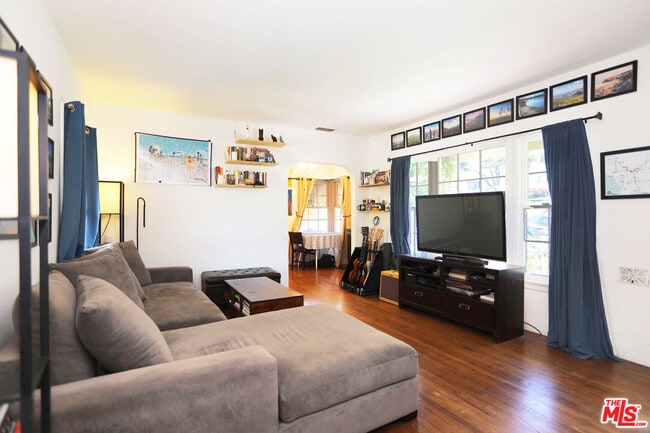 Building Photo - 87 W Glenarm St