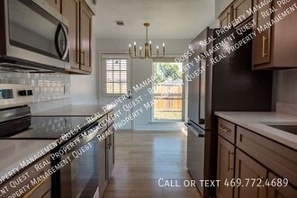 Building Photo - 1224 Mockingbird Ln