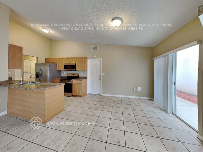 Foto del edificio - 8410 SW 157th Ct