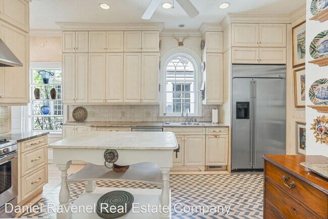 Building Photo - 3 br, 2.5 bath House - 58 Church St.