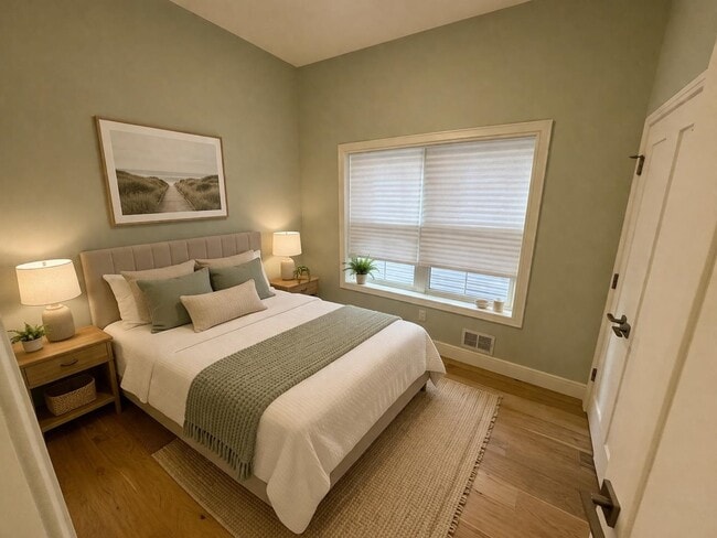 Building Photo - 92 E 27th St