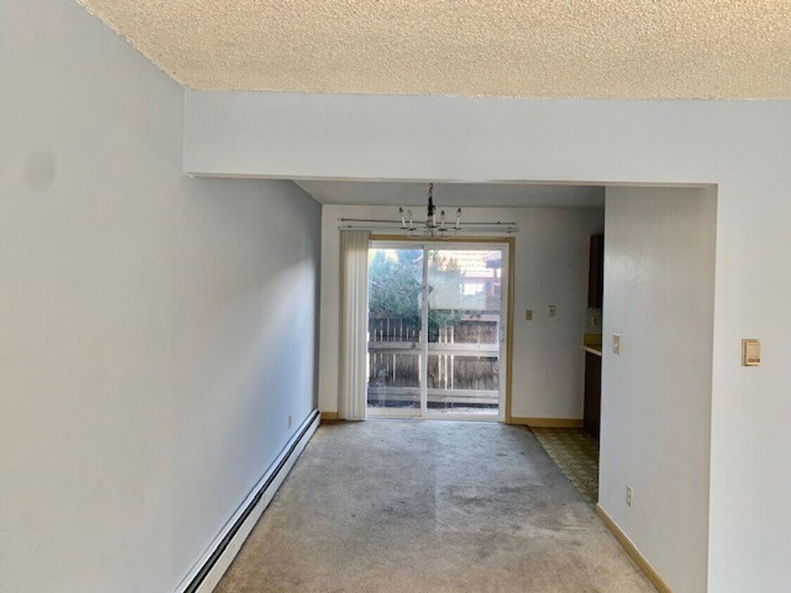 Building Photo - 810 37th Ave Ct