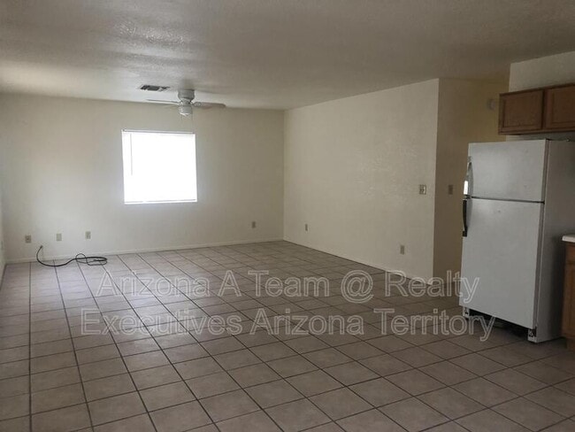 Foto del edificio - 4538 E Lester St