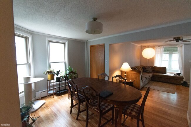 Building Photo - 3 br, 1.5 bath House - 1327 6th Street Nor...