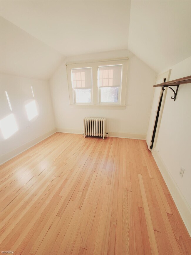 Building Photo - 1 br, 1 bath Condo - 89 Pine Hill Ave Unit 2
