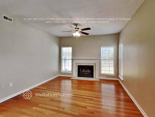 Building Photo - 102 Lakewood Cir Dr