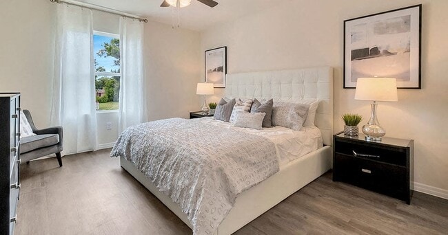 Building Photo - Windbrooks Townhomes