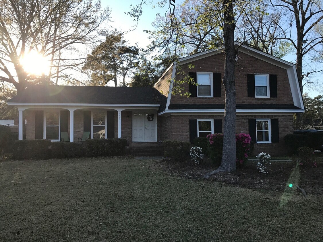 Primary Photo - Wonderful 4BD Home in West Ashley!