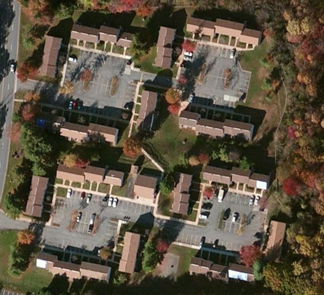 Foto principal - Burton Creek Apartments