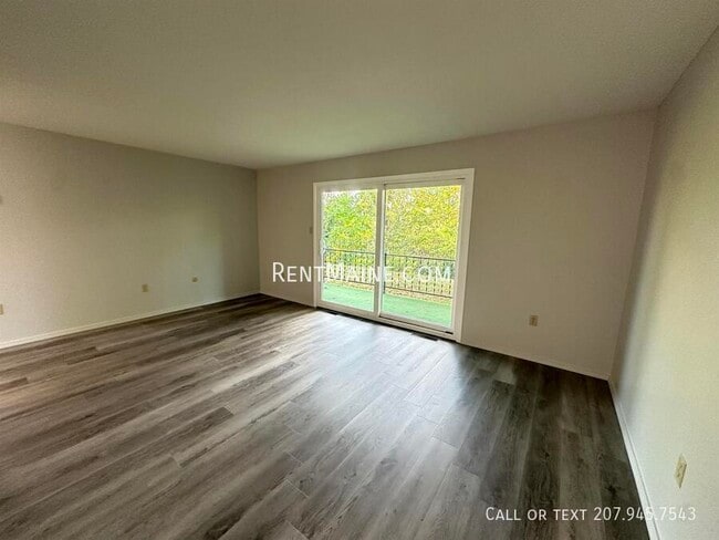 Building Photo - 27d Longrale Park-