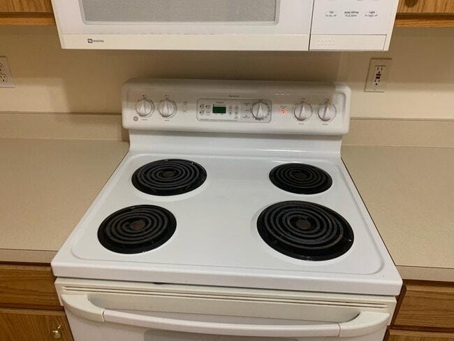 Foto del edificio - Great 3 bedroom 2 bath home in Mentone