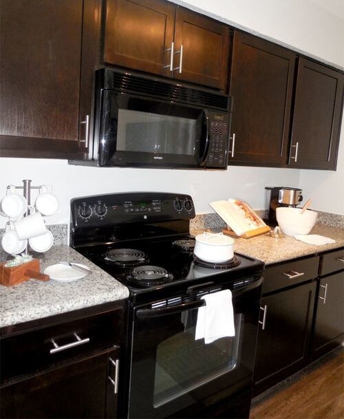 Foto del edificio - 2301 S Millbend Dr