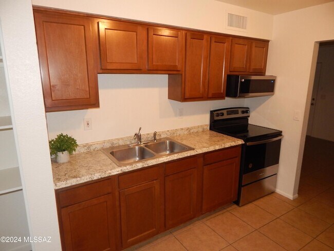 Foto del edificio - 1238 E 24th St