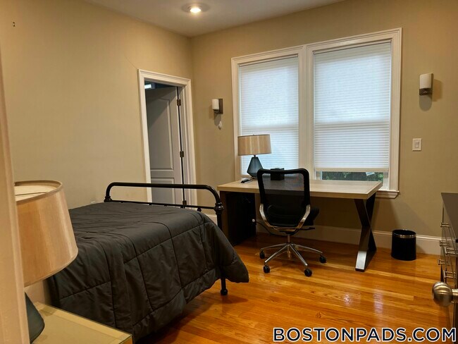 Foto del edificio - 1778 Commonwealth Ave