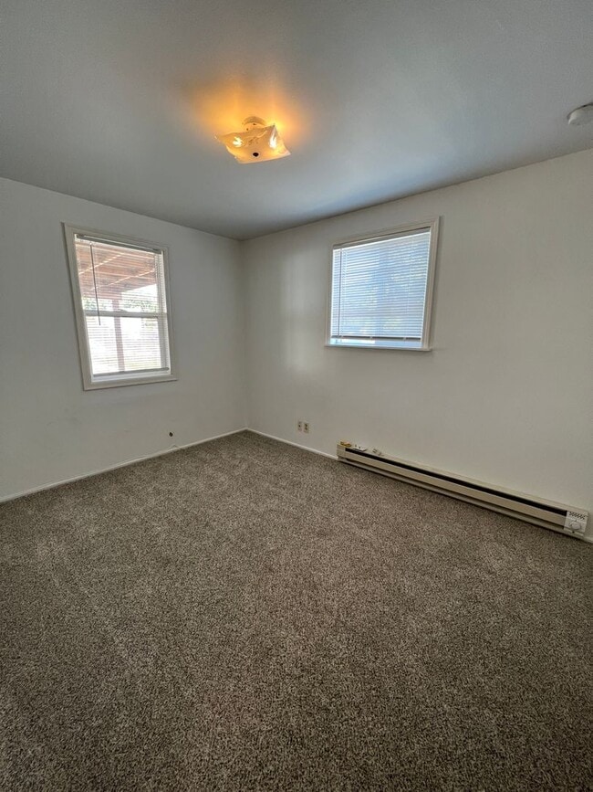 Building Photo - Cozy 2 bedroom 1 bath House!