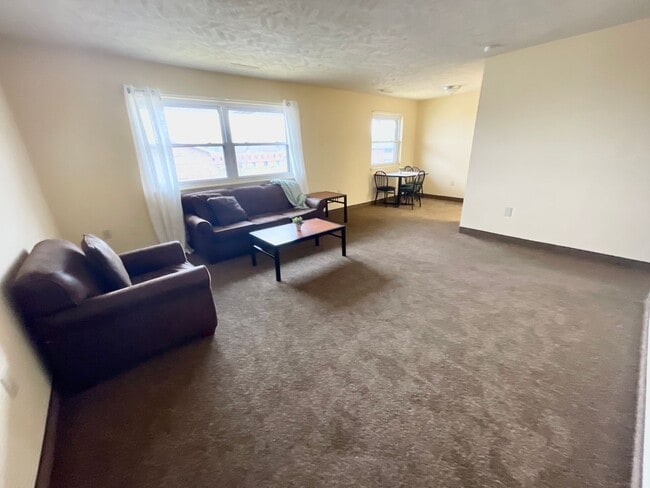 Foto del interior - Bayit Edinboro