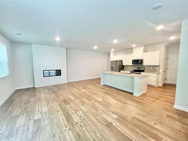 Foto del edificio - 5129 Sidney Sq Dr