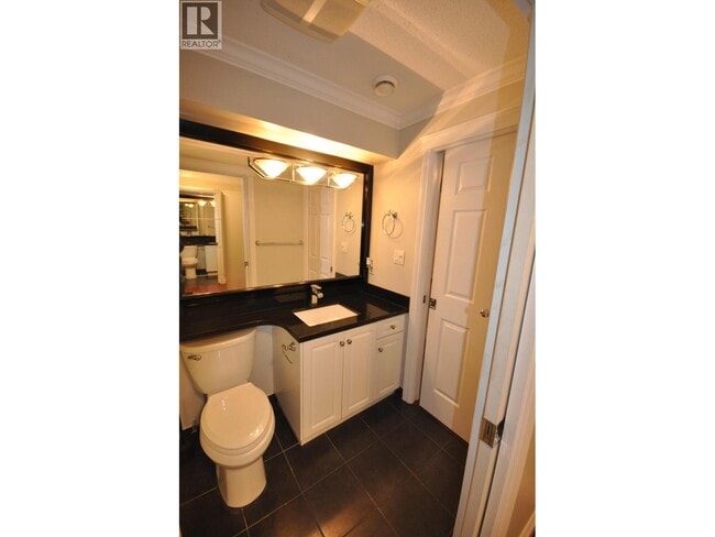 Photo du bâtiment - 1620 SW Marine Dr