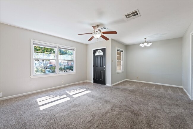 Foto del edificio - 322 24th Ave N