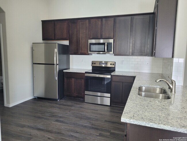 Foto del edificio - 9204 Canyon Bnd