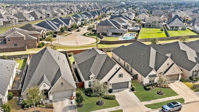 Building Photo - 6919 Myrtle Dr