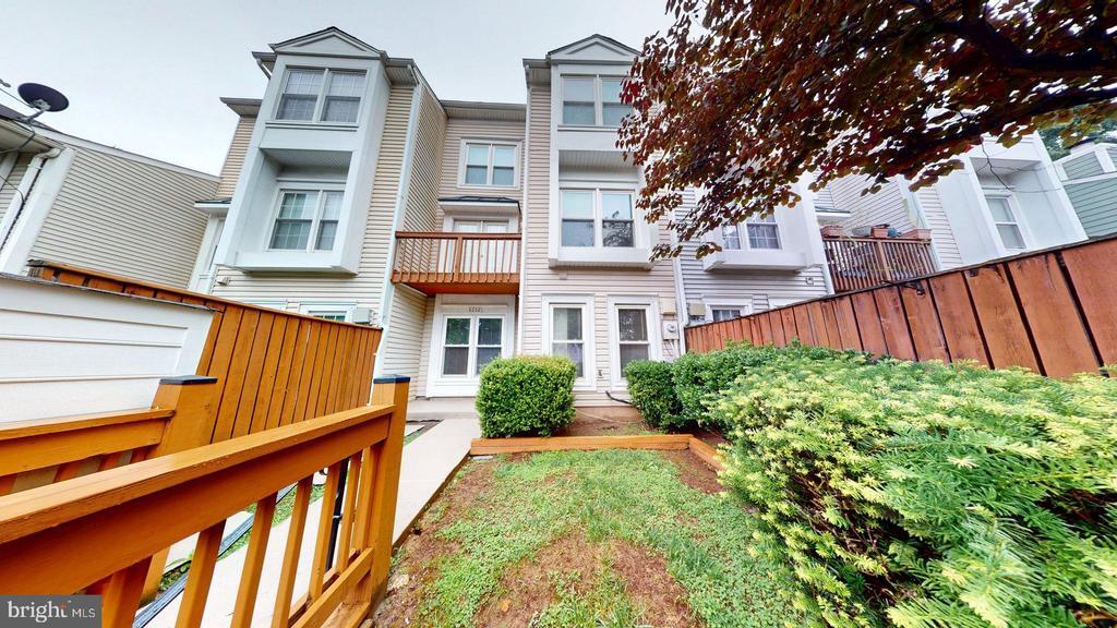 Foto principal - 6008 Chestnut Hollow Ct
