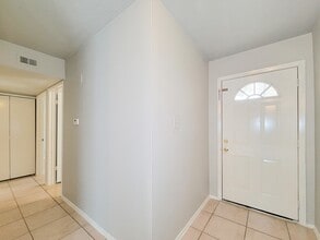 Building Photo - 24202 4 Sixes Ln