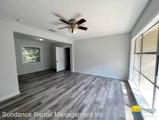 Building Photo - 3 br, 1 bath House - 259 Seminole Trail