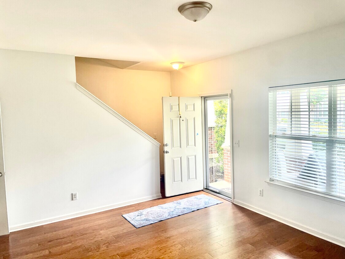 Foto del edificio - 754 Vernon Ave