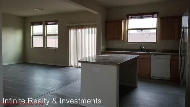 Foto del edificio - 3 br, 2.5 bath House - 283 Woodland Moss Road