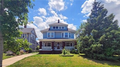 Building Photo - 10811 Clifton Blvd