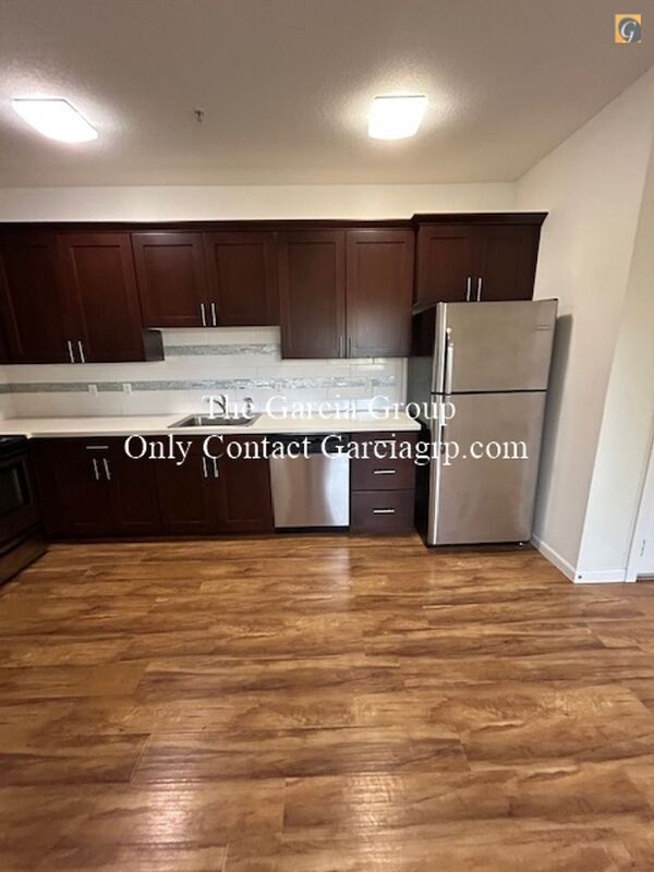 Foto del edificio - 7128 N Richmond Ave