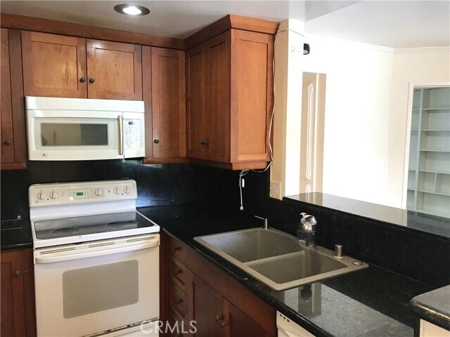 Foto del edificio - 3103 Evening Way