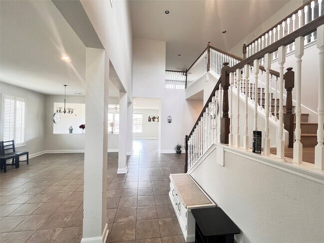 Building Photo - 25210 Quiet Run Trail