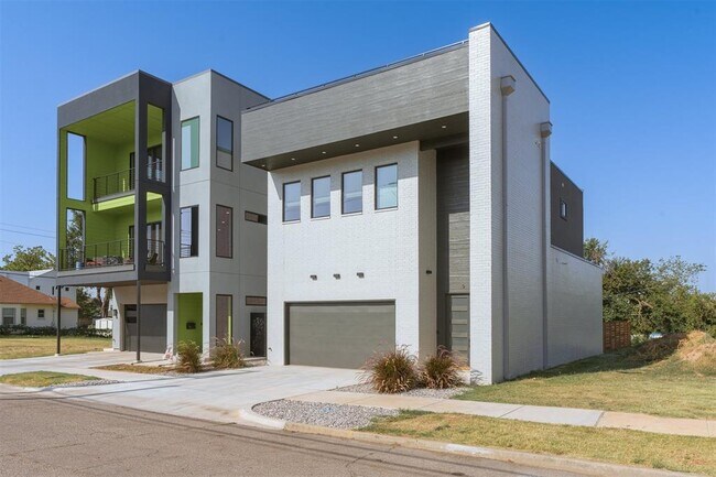 Foto del edificio - 923 N Francis Ave