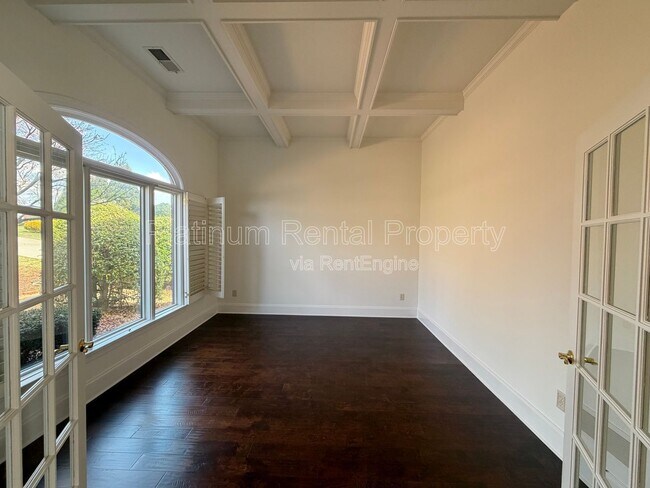 Foto del edificio - 7020 Grassmoor Grange Way