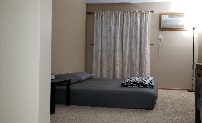 Foto del edificio - 2Bed 1.5Bath Townhome in Eden Prairie *Nea...