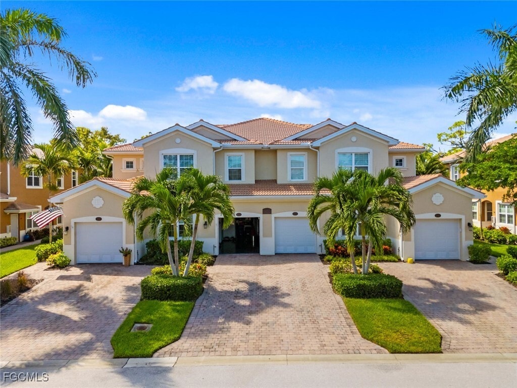 Foto principal - 18213 Creekside Preserve Loop