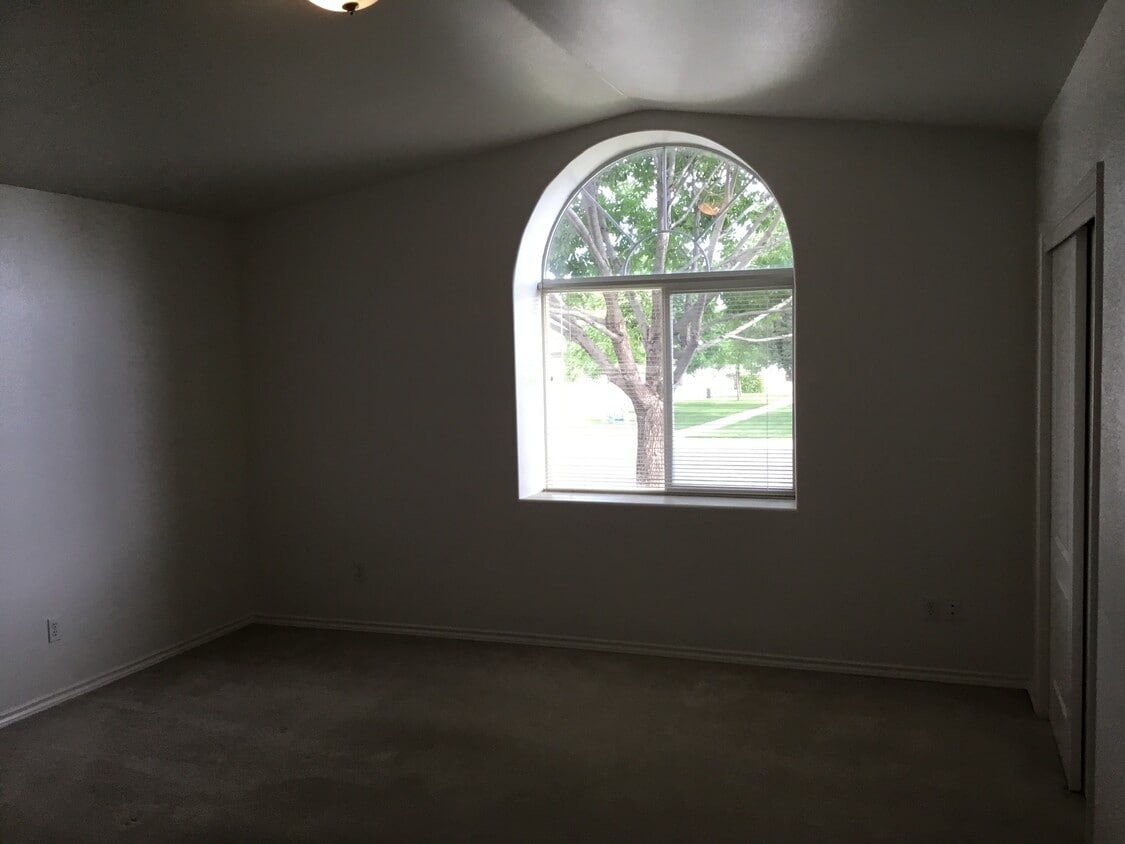 Building Photo - 2942 Trinity Peaks Way