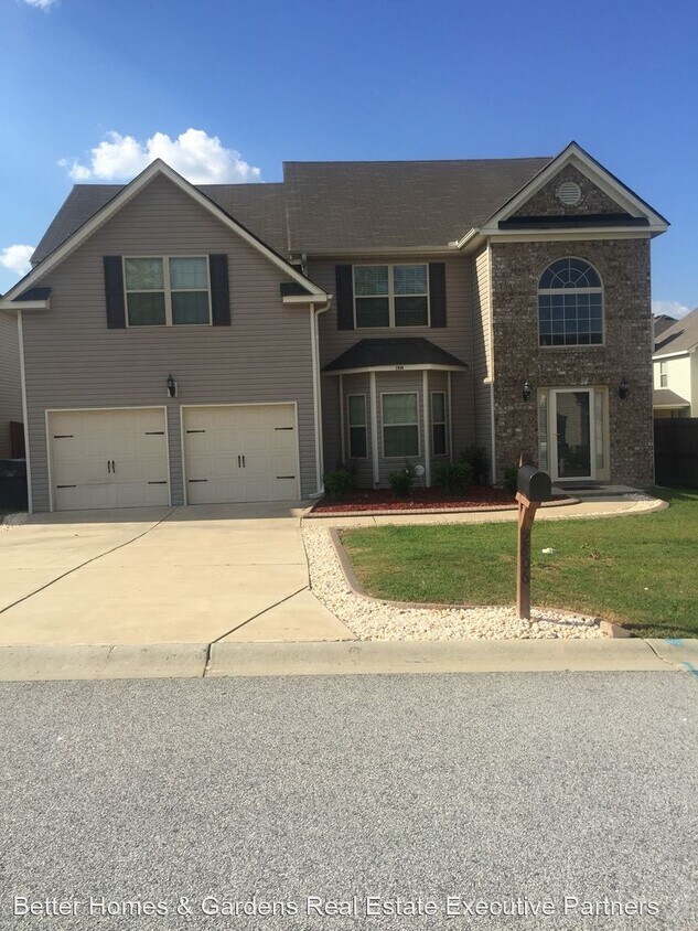 Primary Photo - 5 br, 3 bath House - 2806 HuntCliffe Drive
