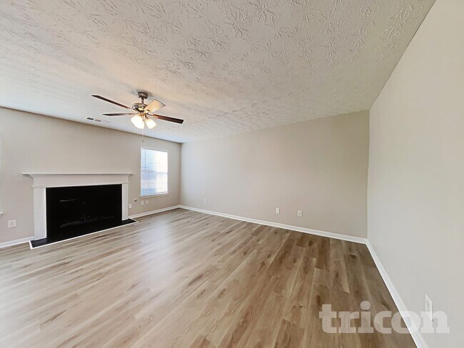 Building Photo - 1645 Gallup Dr