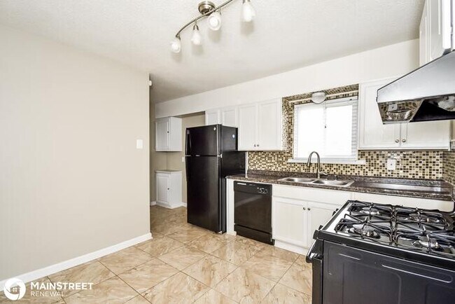 Foto del edificio - 1604 Louise Ave