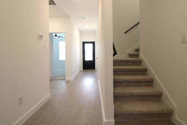 Foto del edificio - 5128 McKittrick