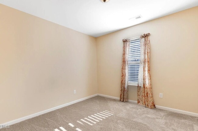 Building Photo - 1732 Great Bend Dr